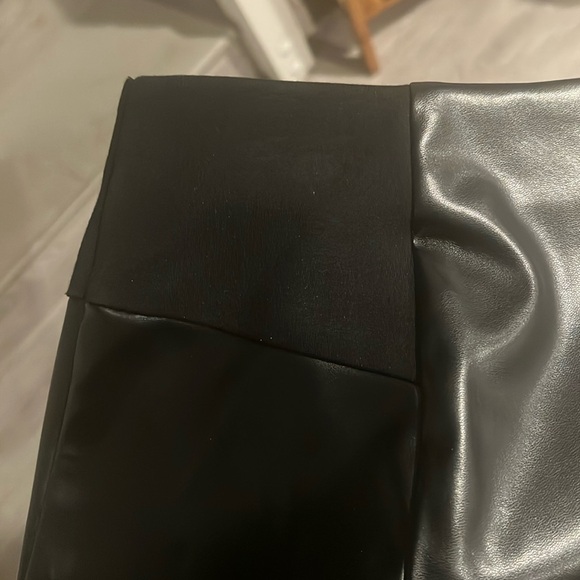 NWOT I.N.C. International Concepts
Women's Faux-Leather Pencil Skirt - Picture 5 of 5